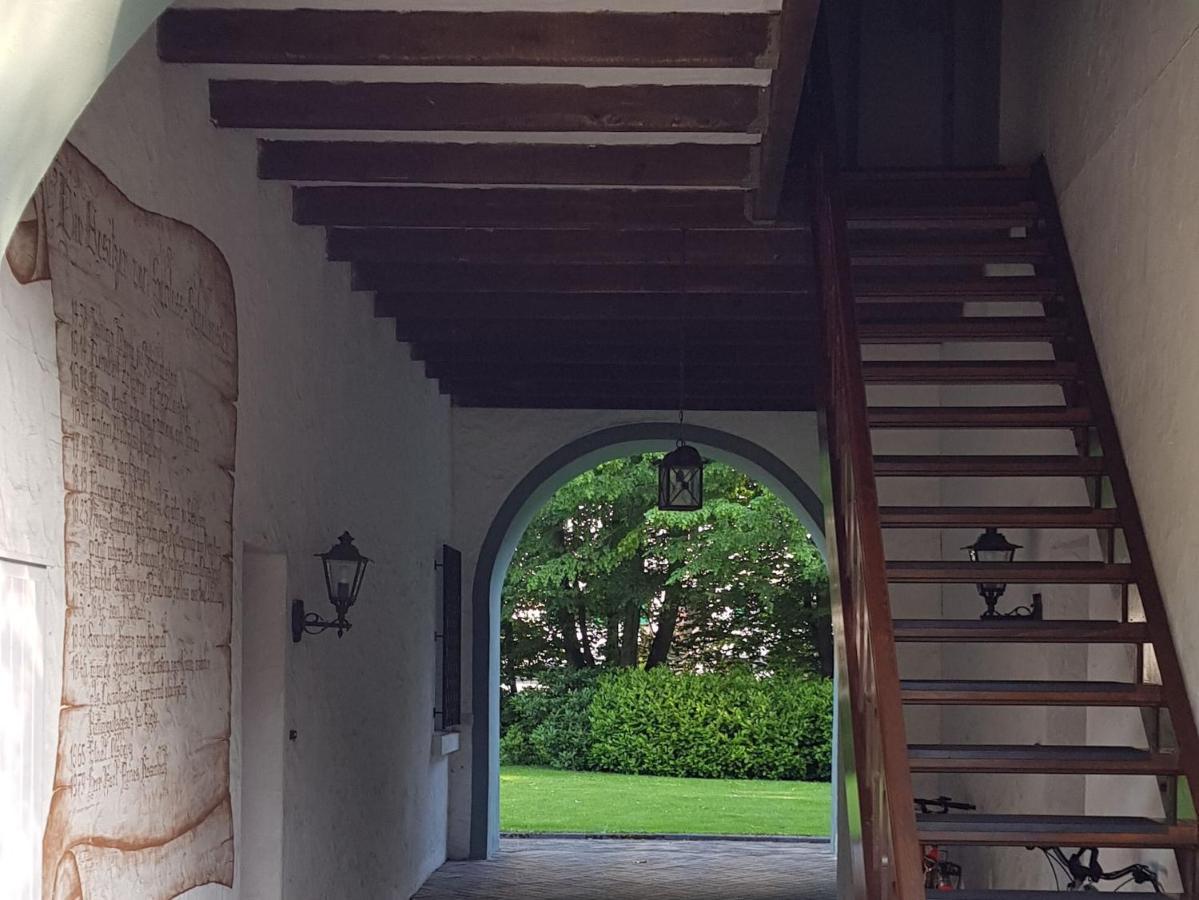 Das Torhaus Im Schloss Schellenstein Olsberg Buitenkant foto
